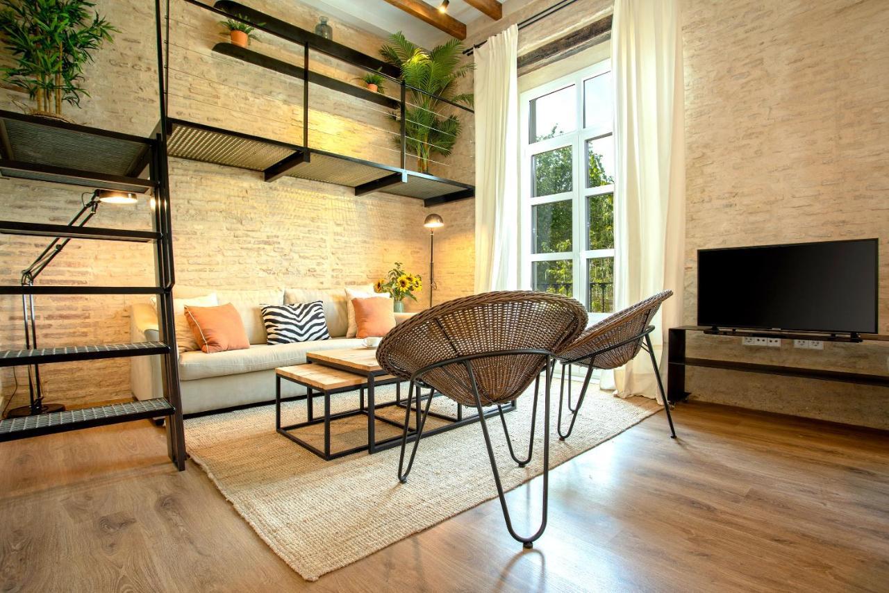Genteel Home Almirante Lobo Севиля Екстериор снимка
